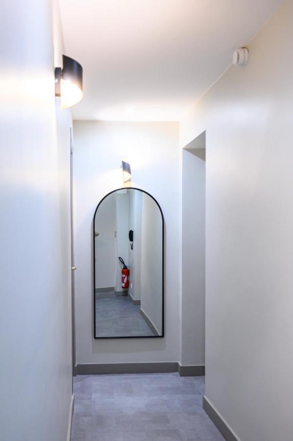 Hotel D'Alsace Paris Bagian luar foto