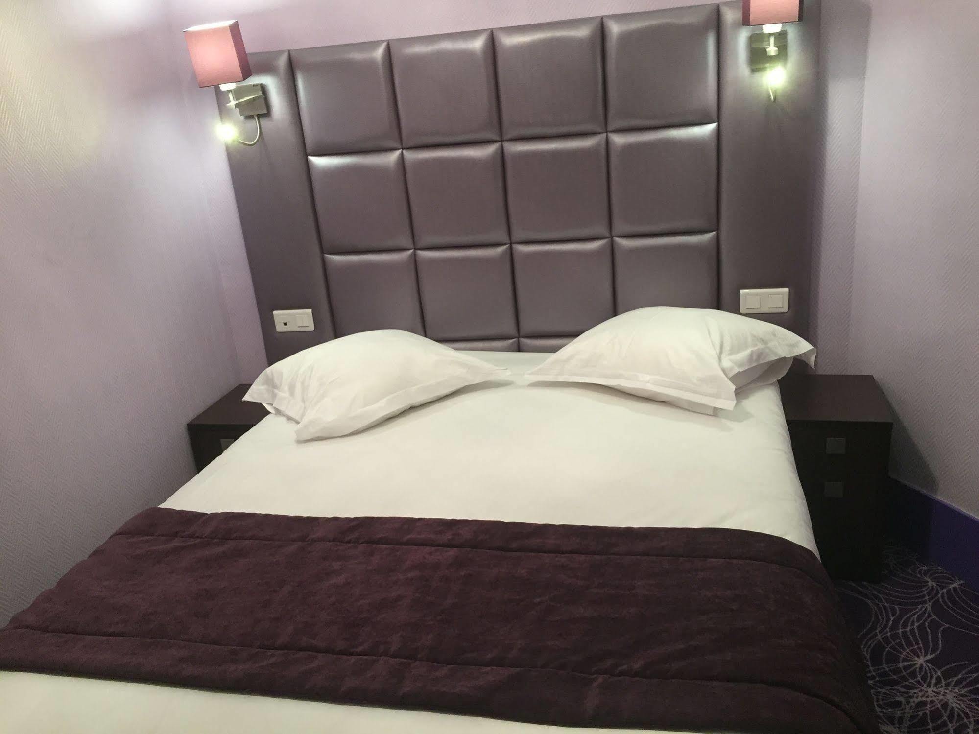 Hotel D'Alsace Paris Bagian luar foto
